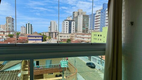 G023 - Apto Aconchegante c/ 2 Dorm | Sendo 1 Suíte | Wi-fi | Vaga...