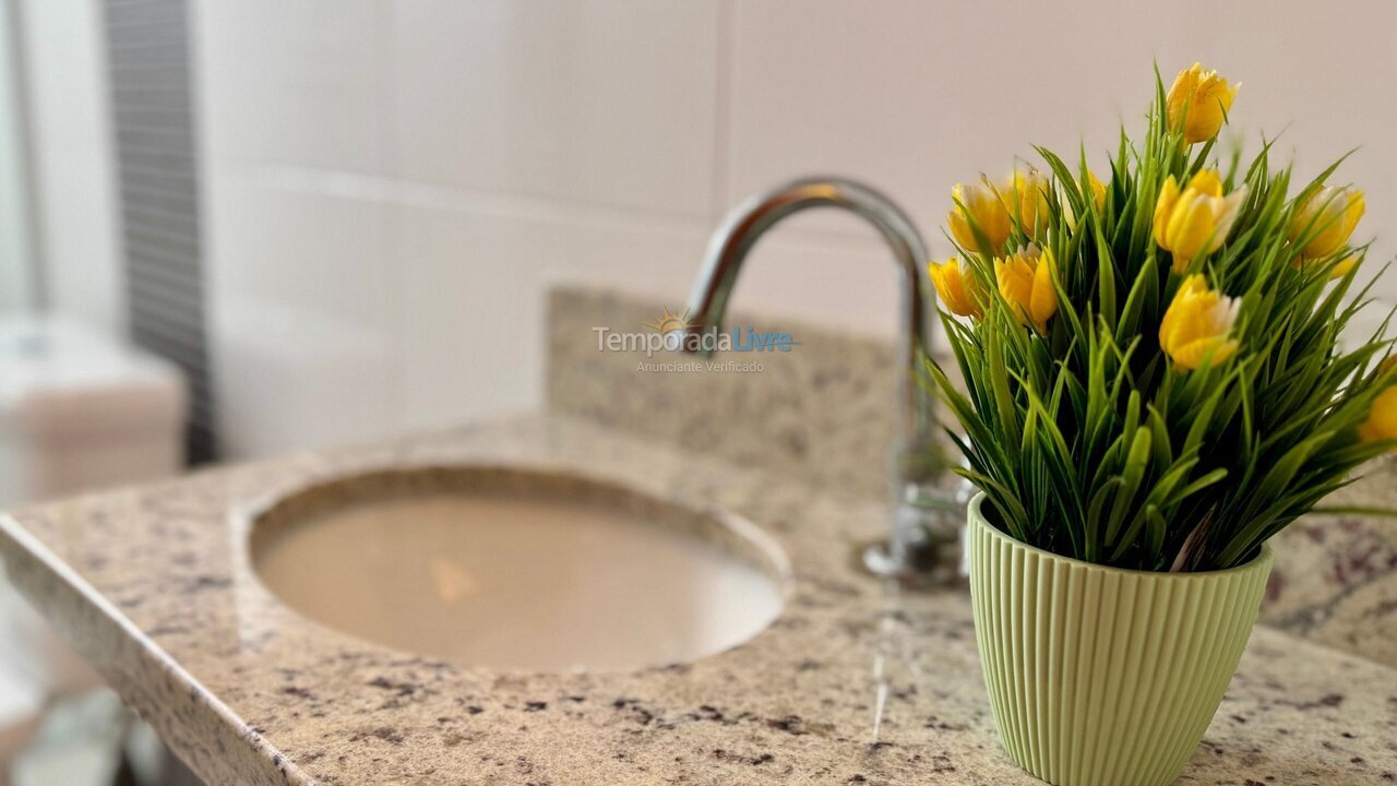 Apartamento para aluguel de temporada em Praia Grande (Guilhermina)