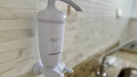 G023 - Apto Aconchegante c/ 2 Dorm | Sendo 1 Suíte | Wi-fi | Vaga...