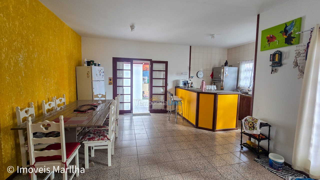 Casa para aluguel de temporada em Florianopolis (Praia dos Ingleses)