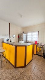 CASA COM PISCINA INGLESES