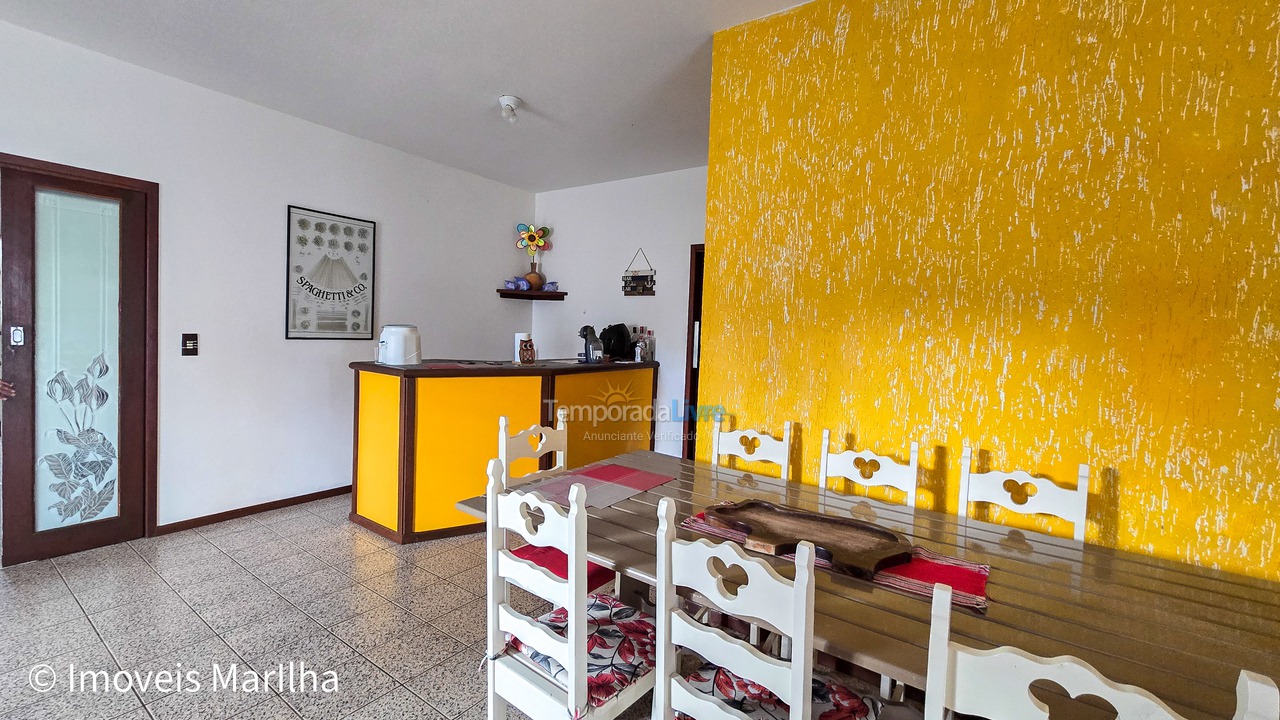 Casa para aluguel de temporada em Florianopolis (Praia dos Ingleses)