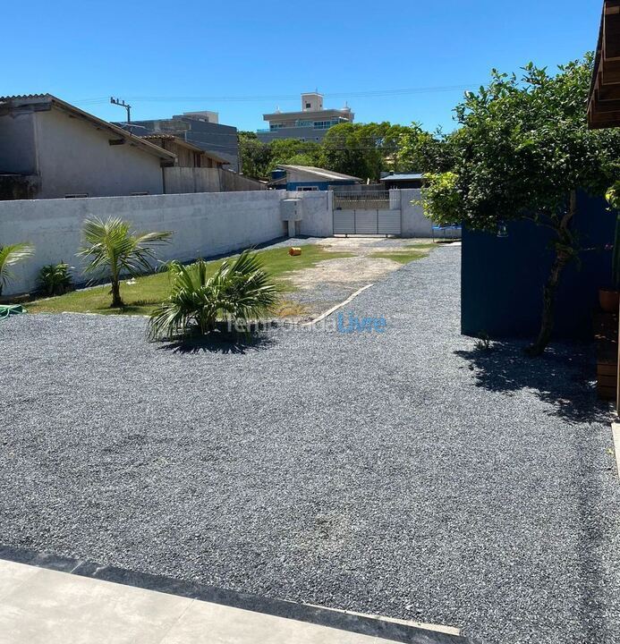 Casa para aluguel de temporada em Bombinhas (Canto Grande)
