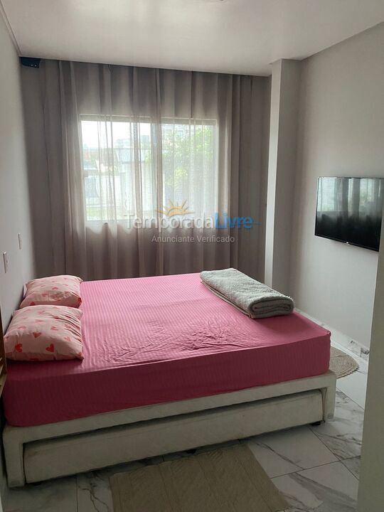 Casa para aluguel de temporada em Bombinhas (Canto Grande)