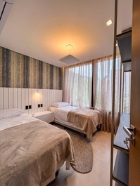 CONDOMINIO PÉ NA AREIA ALTO PADRÃO JUQUEHY