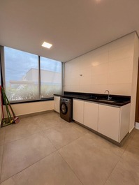 CONDOMINIO PÉ NA AREIA ALTO PADRÃO JUQUEHY