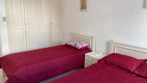 APARTAMENTO GUARUJA PITANGUEIRAS 3 QUARTOS 3 BANHEIROS 40M DA PRAIA