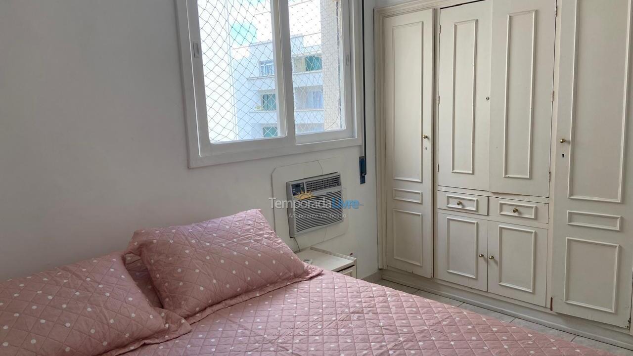 Apartamento para aluguel de temporada em Guarujá (Pitangueiras)
