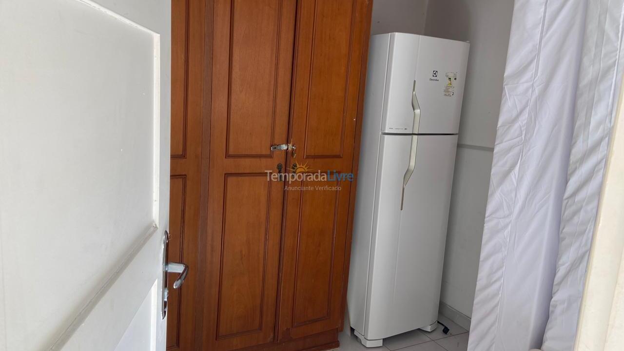 Apartamento para aluguel de temporada em Guarujá (Pitangueiras)