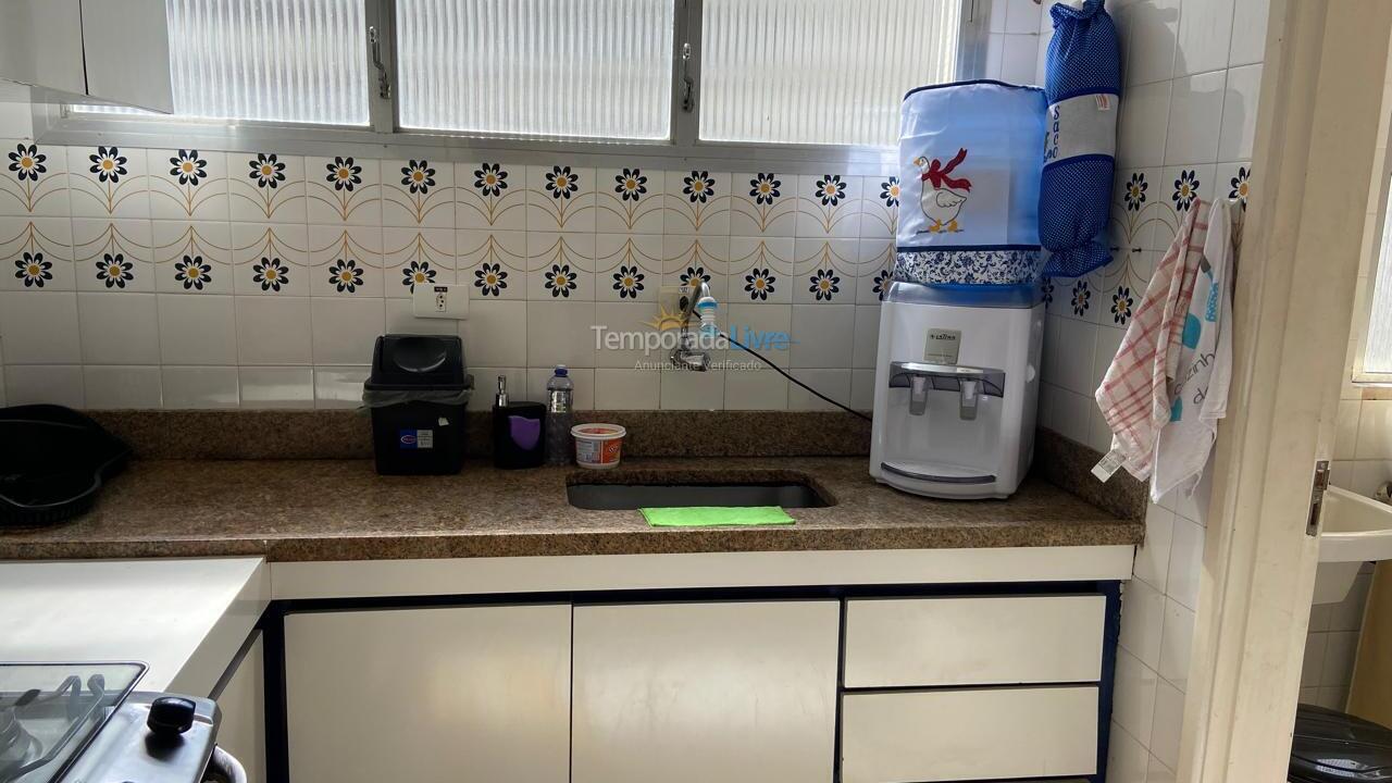 Apartamento para aluguel de temporada em Guarujá (Pitangueiras)