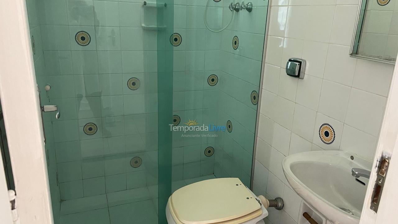 Apartamento para aluguel de temporada em Guarujá (Pitangueiras)