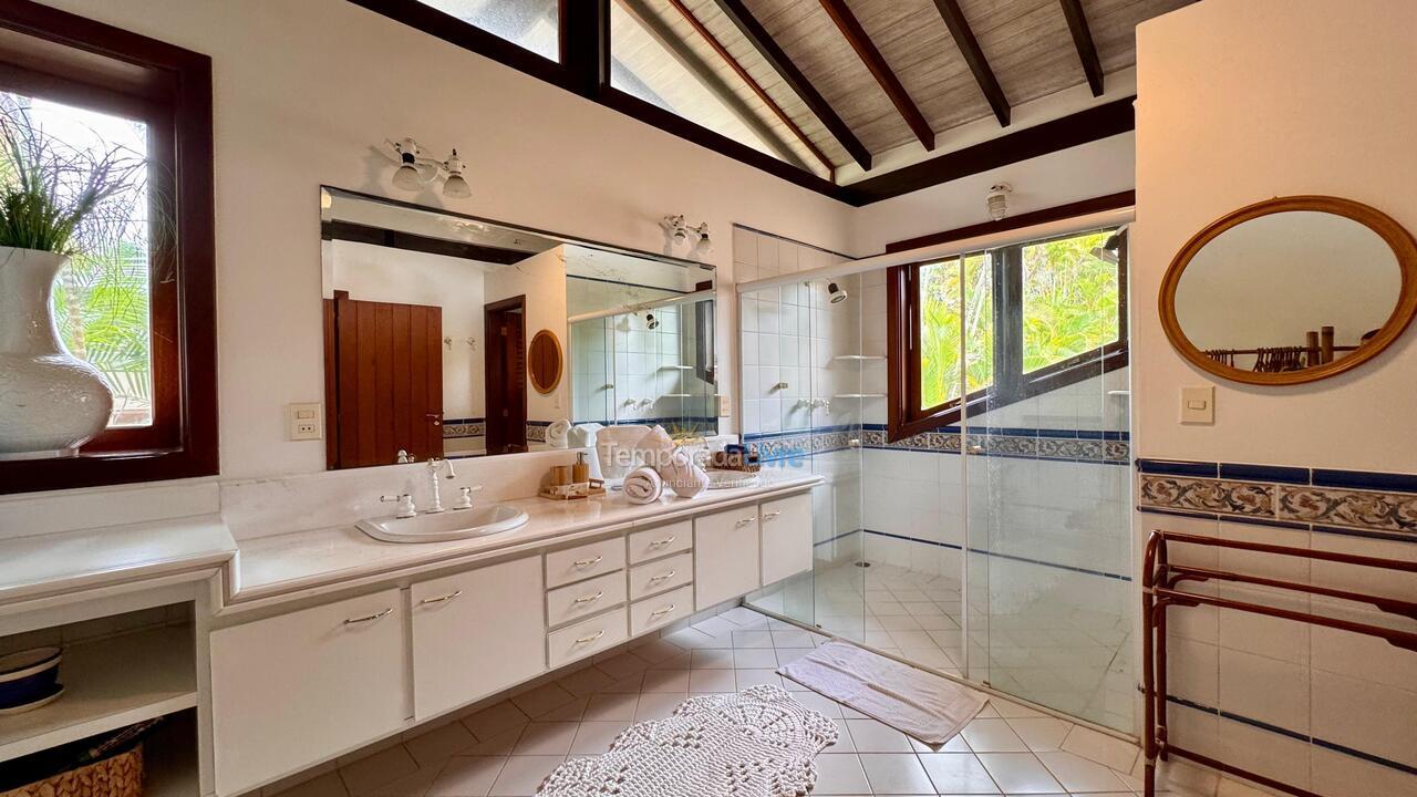 Casa para alquiler de vacaciones em São Sebastião (Praia da Baleia)