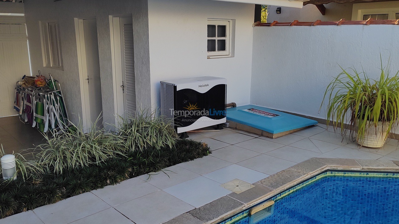 House for vacation rental in Bertioga (Praia de Guaratuba)