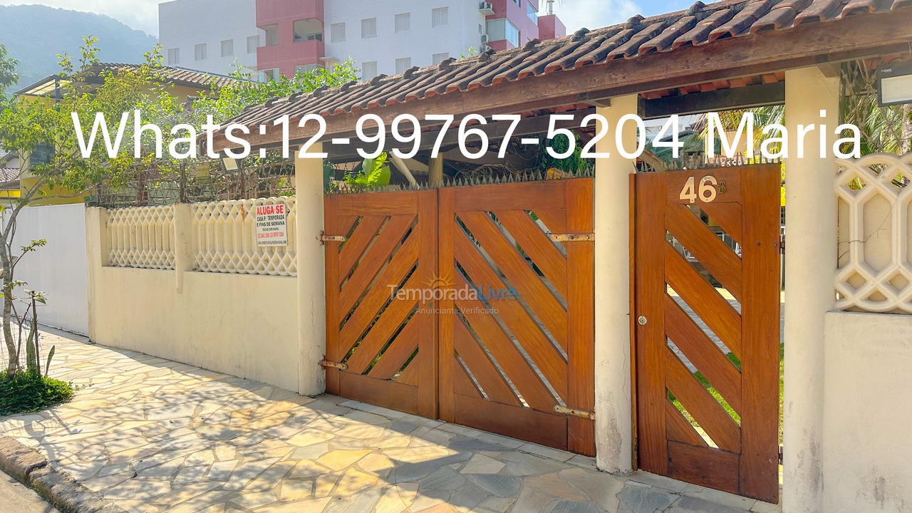 Casa para aluguel de temporada em Ubatuba (Praia das Toninhas)