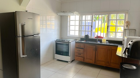 ALUGA SE CASAS EM UBATUBA - TEMPORADA E FINS DE SEMANA