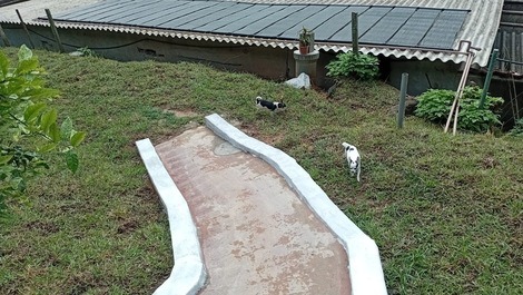 Chácara Limoeiro – ¡Piscina, Naturaleza y Confort en un Solo Lugar!