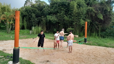 Chácara Limoeiro – ¡Piscina, Naturaleza y Confort en un Solo Lugar!