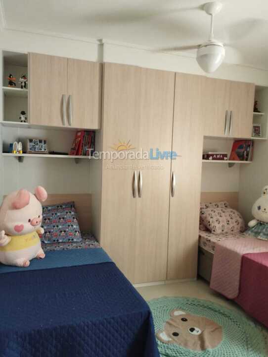 Apartamento para aluguel de temporada em Praia Grande (Praia do Caiçara)