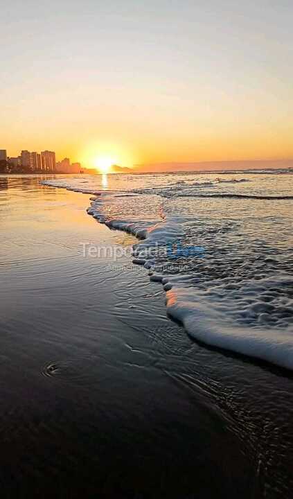 Apartamento para aluguel de temporada em Praia Grande (Praia do Caiçara)