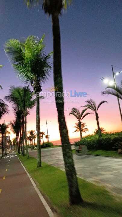 Apartamento para aluguel de temporada em Praia Grande (Praia do Caiçara)