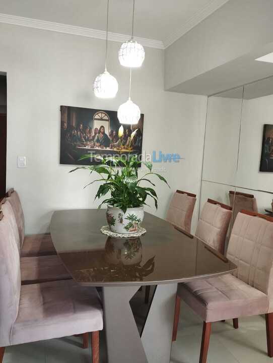 Apartamento para aluguel de temporada em Praia Grande (Praia do Caiçara)