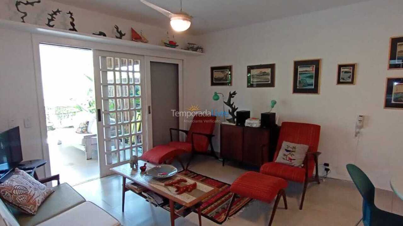 Apartamento para alquiler de vacaciones em São Sebastião (Praia da Baleia)