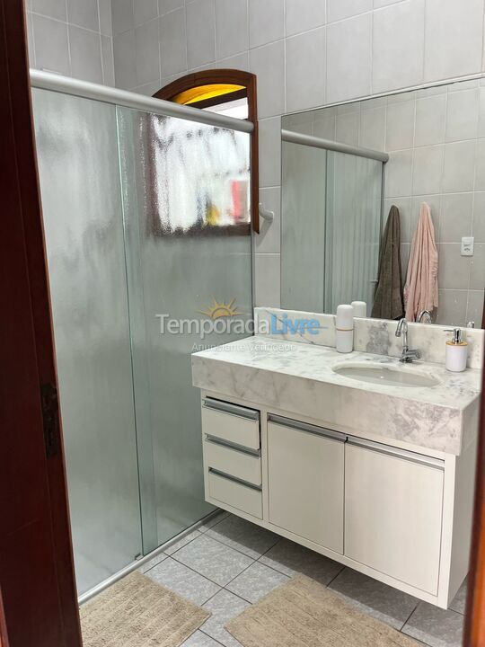 Casa para aluguel de temporada em Peruíbe (Jd Icaraiba)