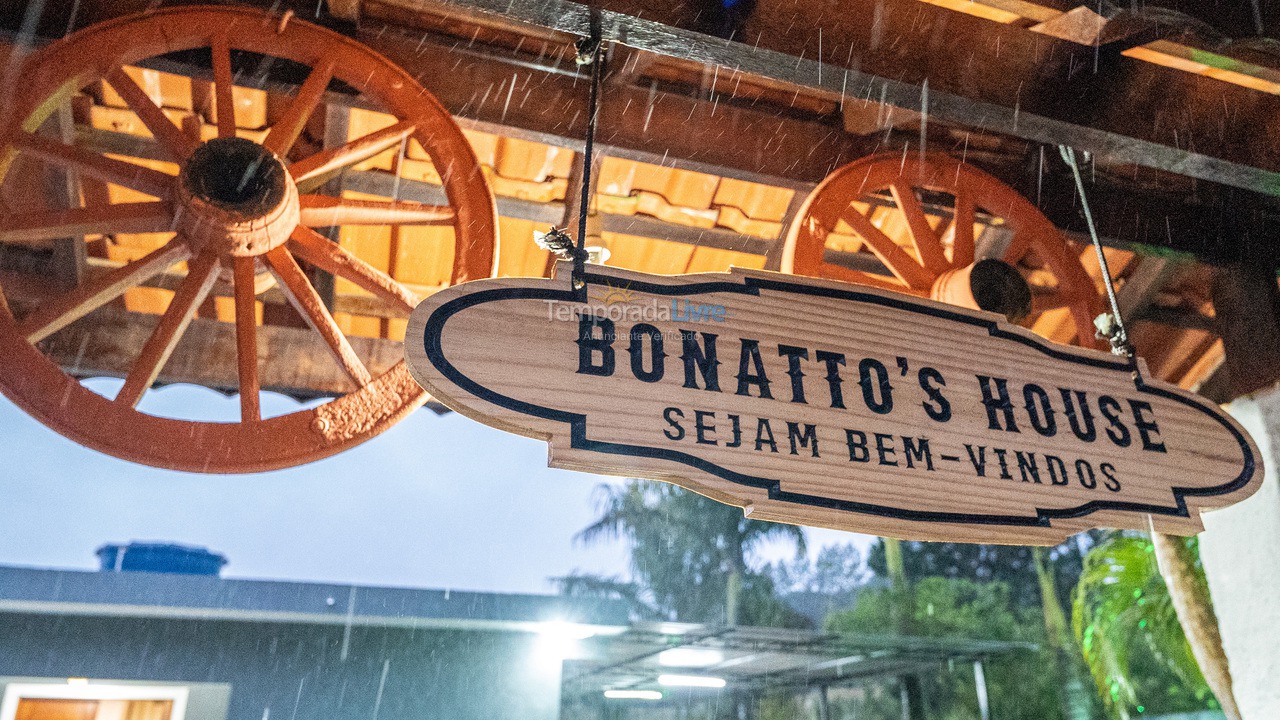 Casa para alquiler de vacaciones em Cotia (Caucaia do Alto)