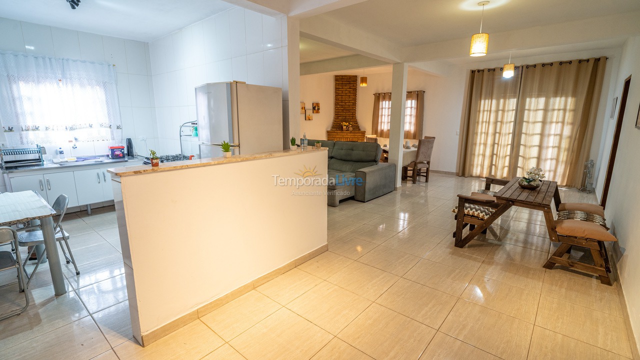 Casa para alquiler de vacaciones em Cotia (Caucaia do Alto)