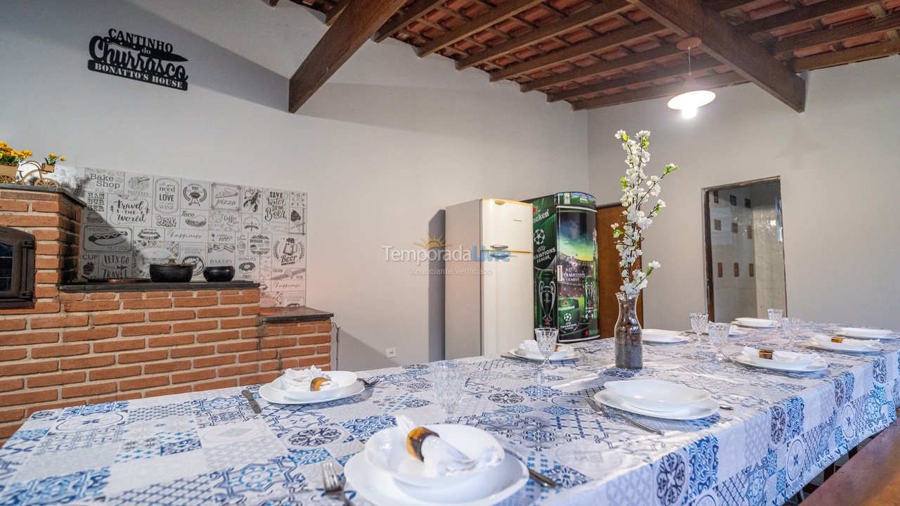 Casa para alquiler de vacaciones em Cotia (Caucaia do Alto)