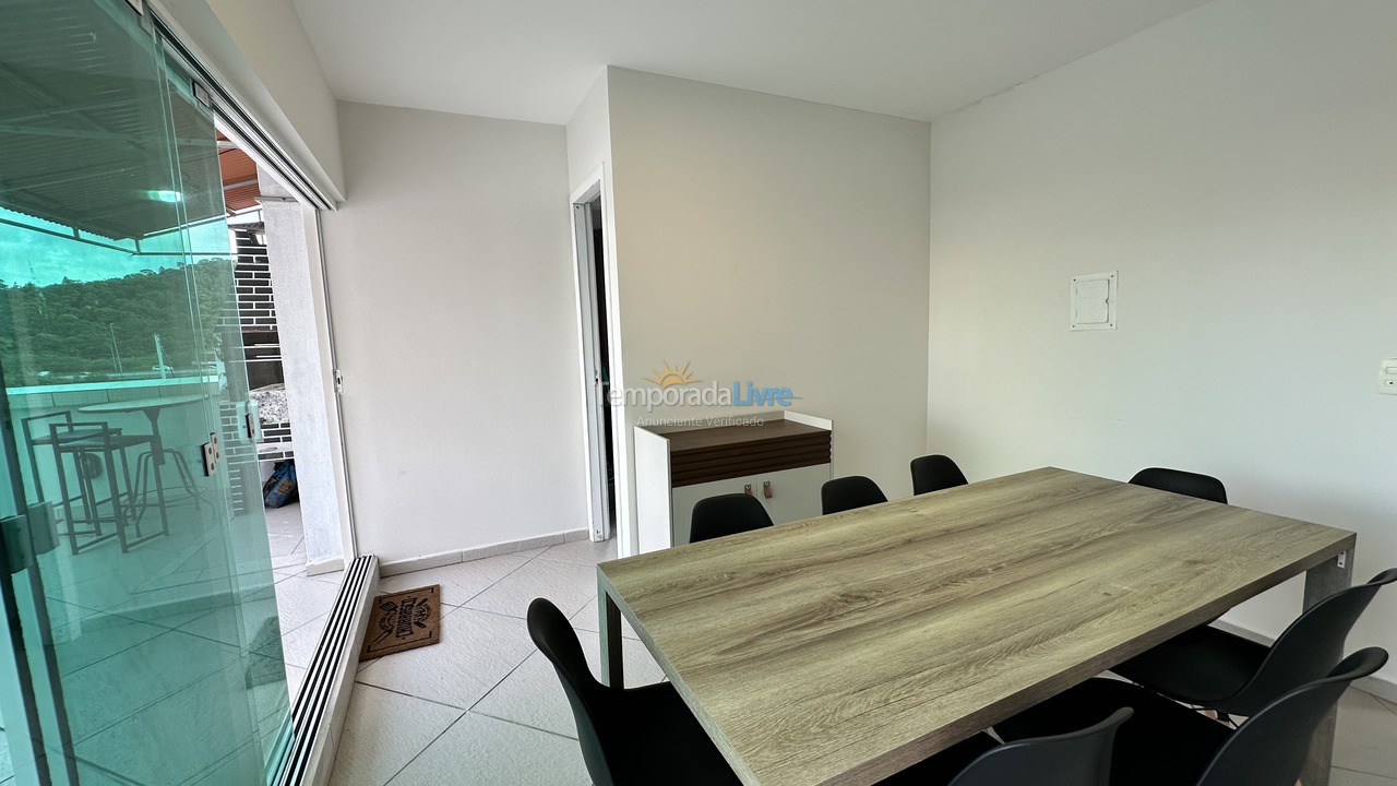 Apartamento para aluguel de temporada em Balneário Camboriú (Barra Sul)