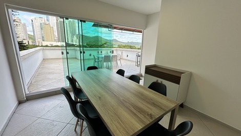 Espaço interno área de churrasco