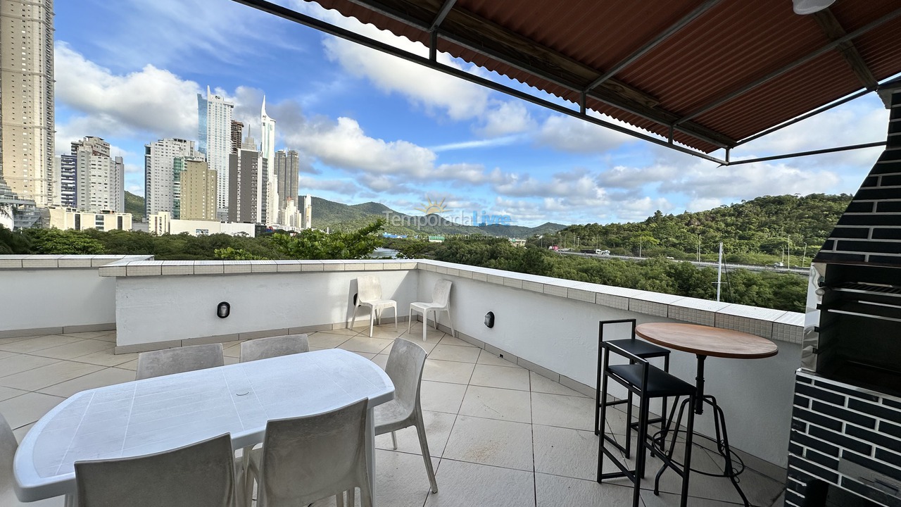 Apartamento para aluguel de temporada em Balneário Camboriú (Barra Sul)