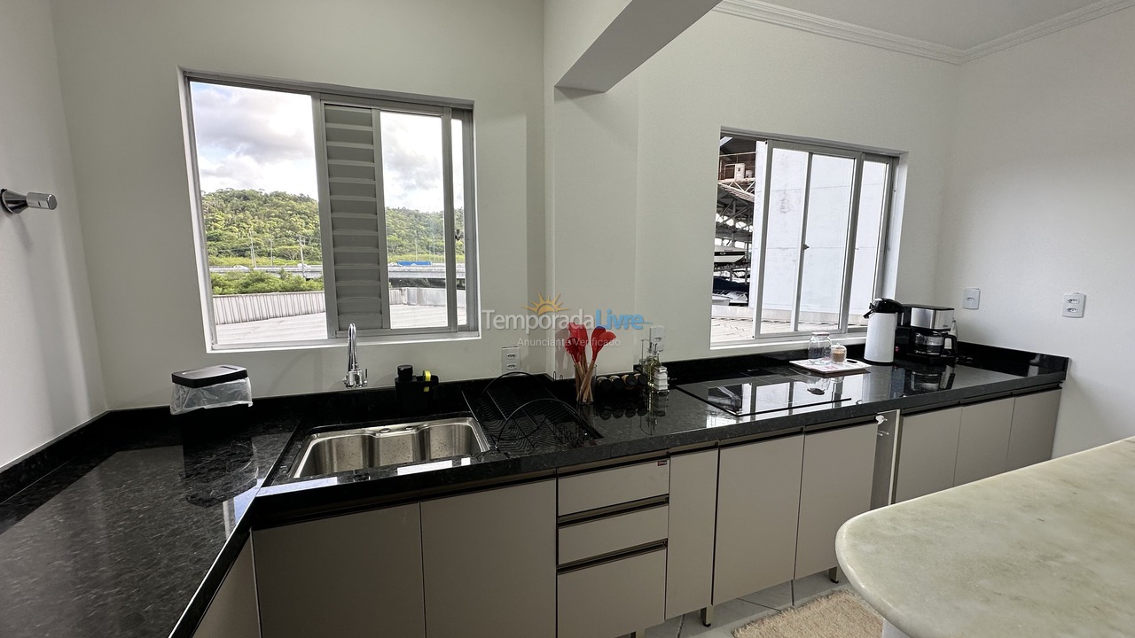 Apartamento para aluguel de temporada em Balneário Camboriú (Barra Sul)