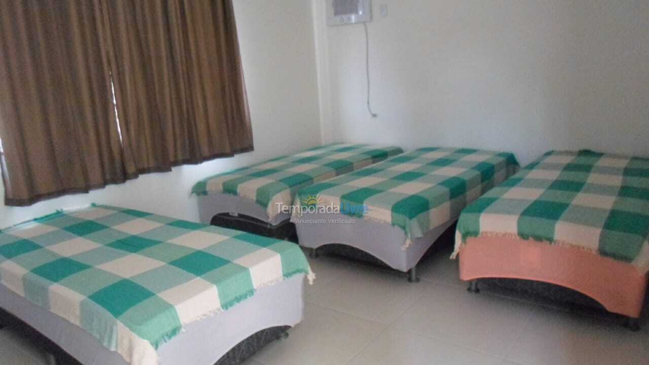 Casa para aluguel de temporada em Camaçari (Praia de Guarajuba)