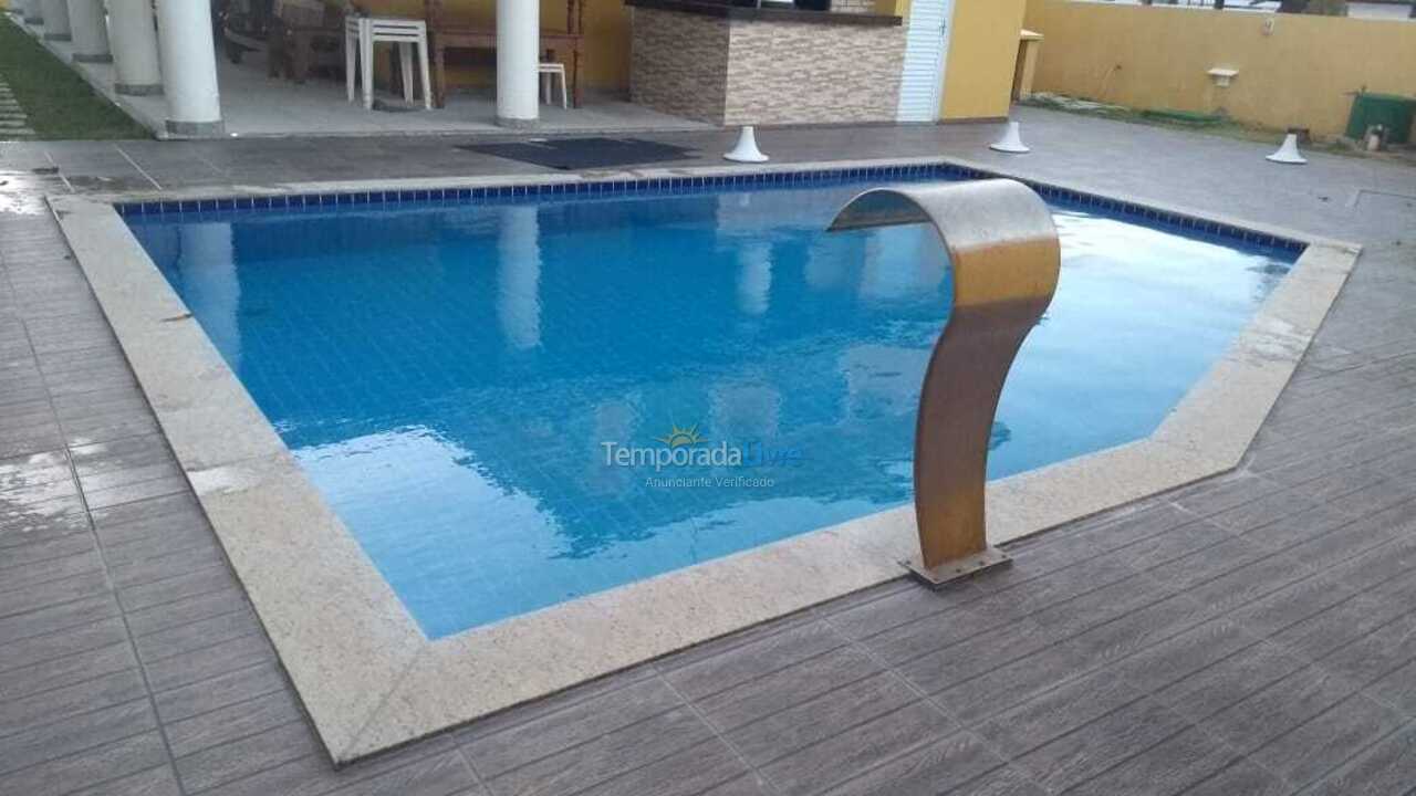 Casa para aluguel de temporada em Camaçari (Praia de Guarajuba)