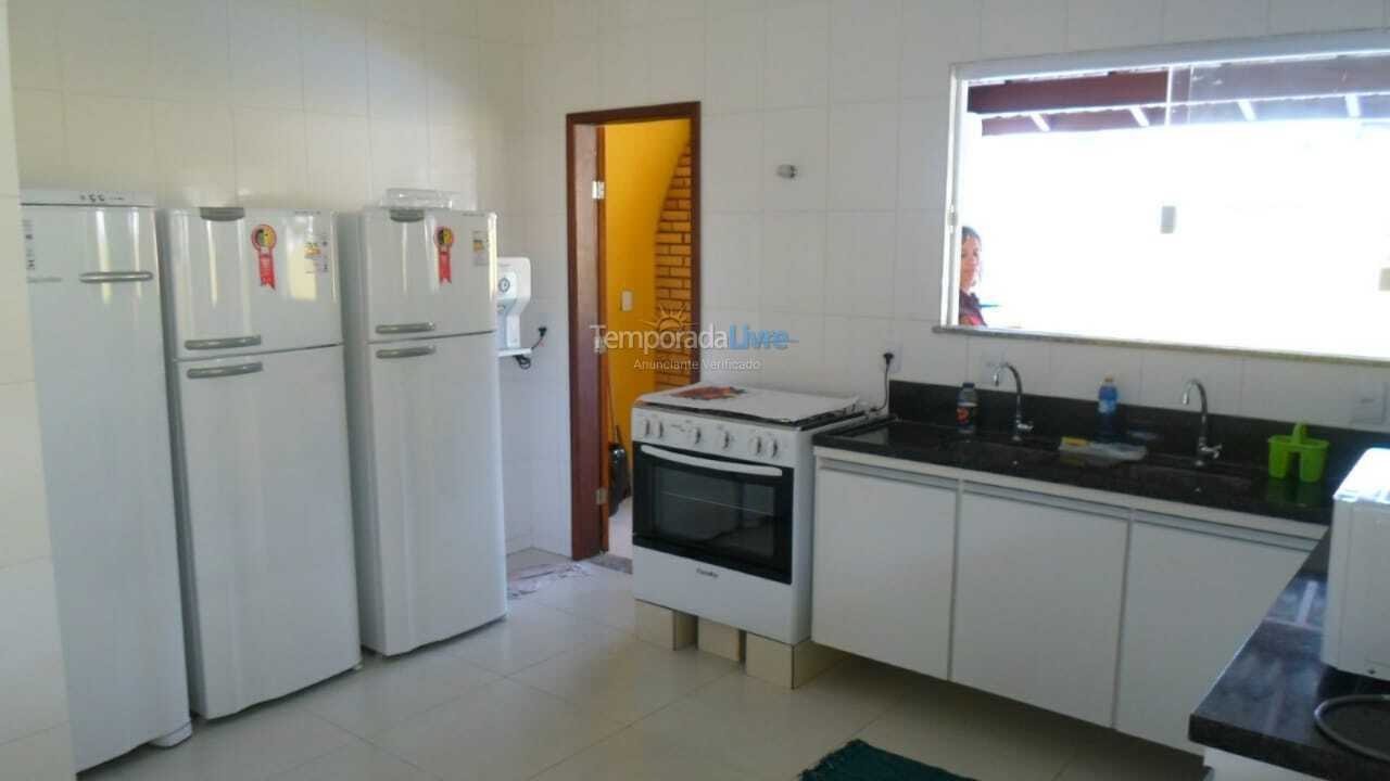 Casa para aluguel de temporada em Camaçari (Praia de Guarajuba)