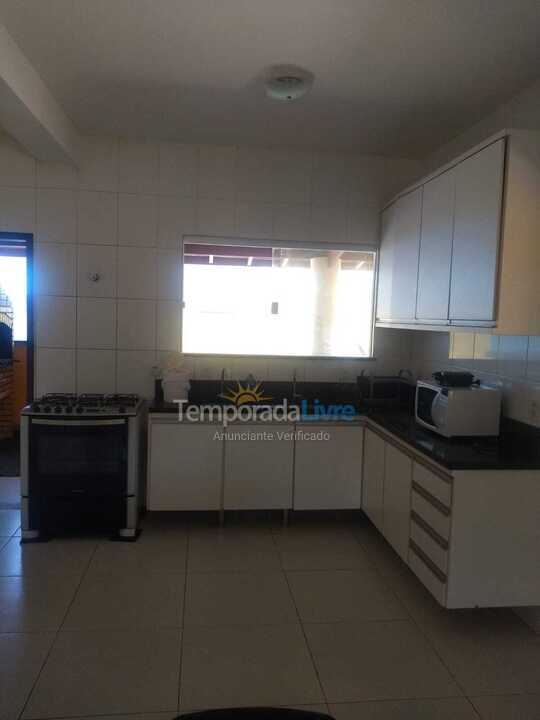 Casa para aluguel de temporada em Camaçari (Praia de Guarajuba)