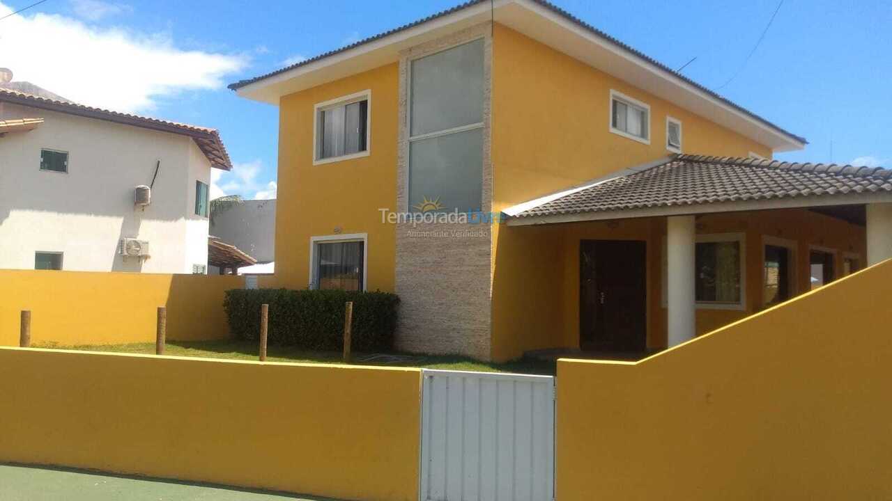 Casa para aluguel de temporada em Camaçari (Praia de Guarajuba)
