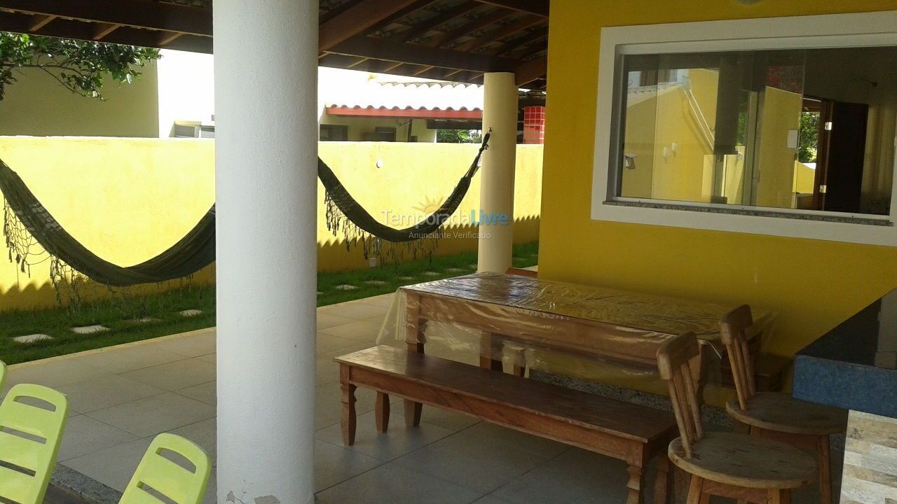 Casa para aluguel de temporada em Camaçari (Praia de Guarajuba)