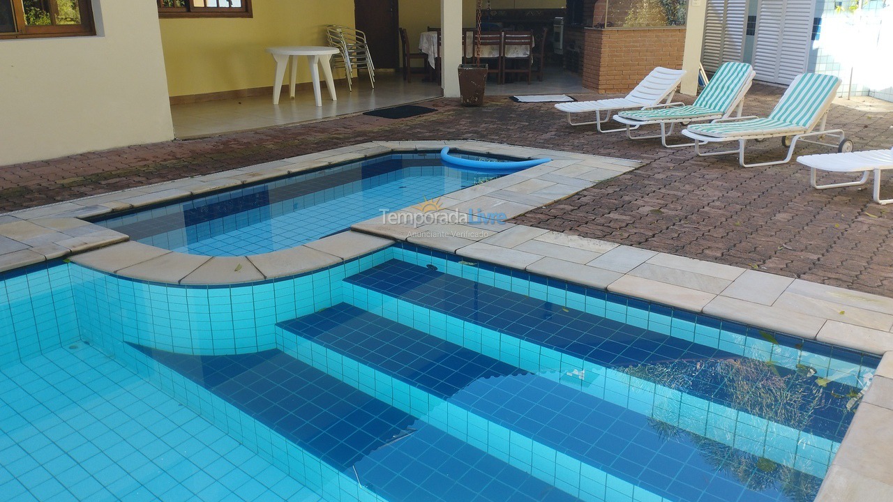 Casa para aluguel de temporada em Bertioga (Riviera de São Lourenço)