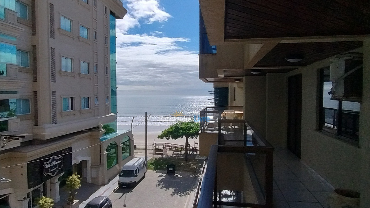 Apartment for vacation rental in Itapema (Meia Praia)