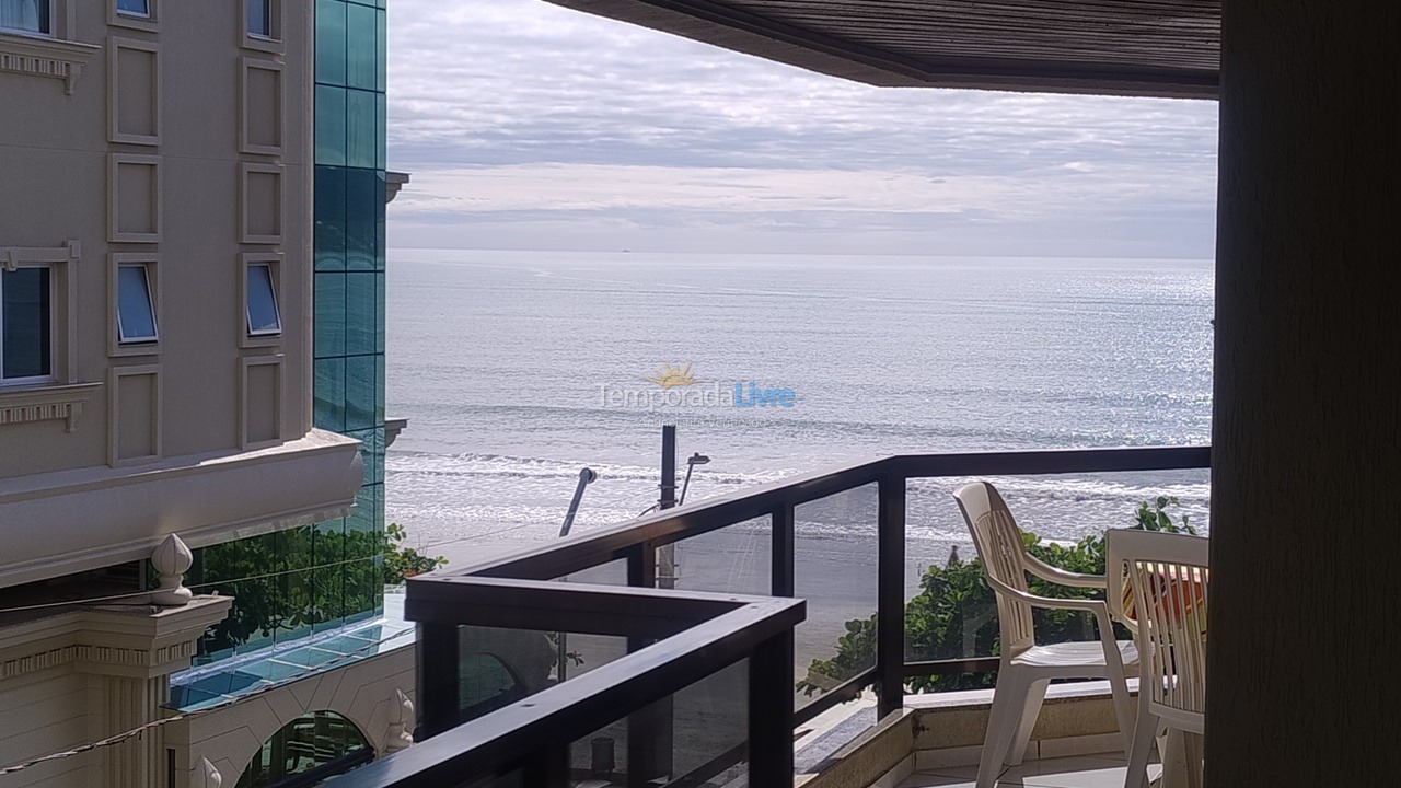 Apartment for vacation rental in Itapema (Meia Praia)