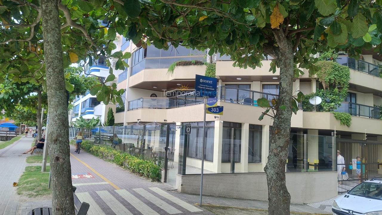 Apartment for vacation rental in Itapema (Meia Praia)