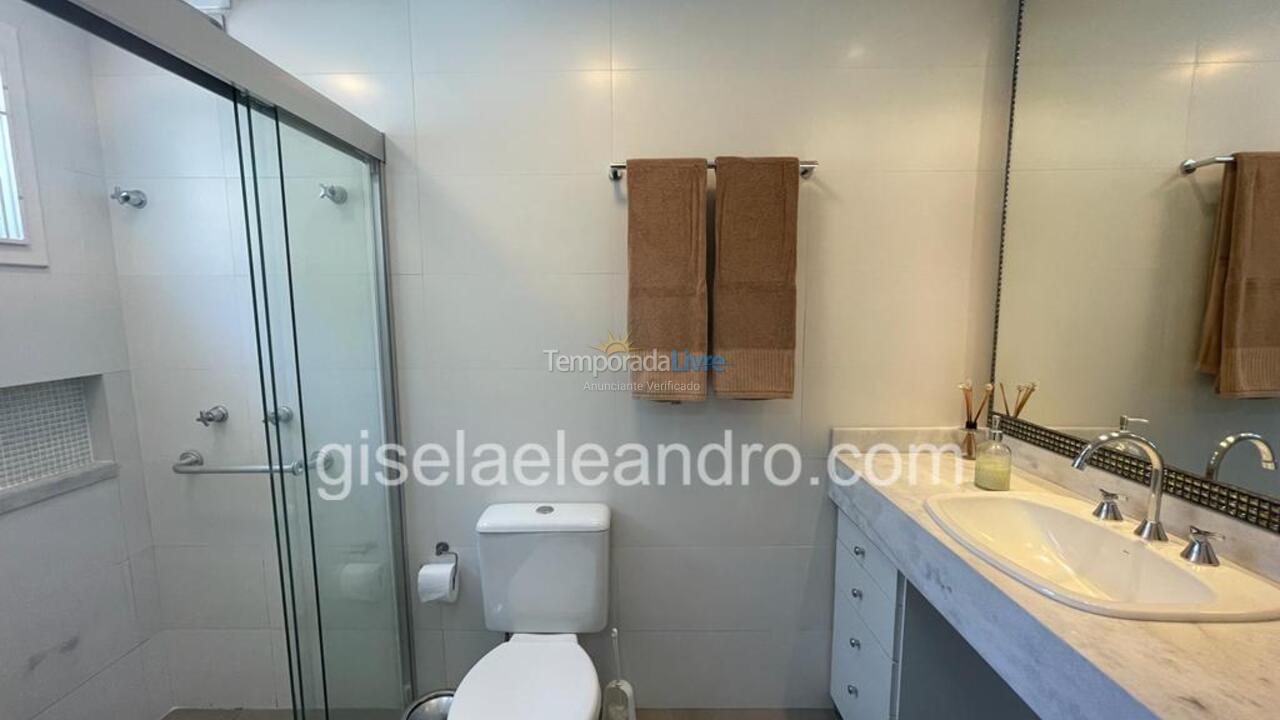 House for vacation rental in Florianopolis (Jurerê Internacional)