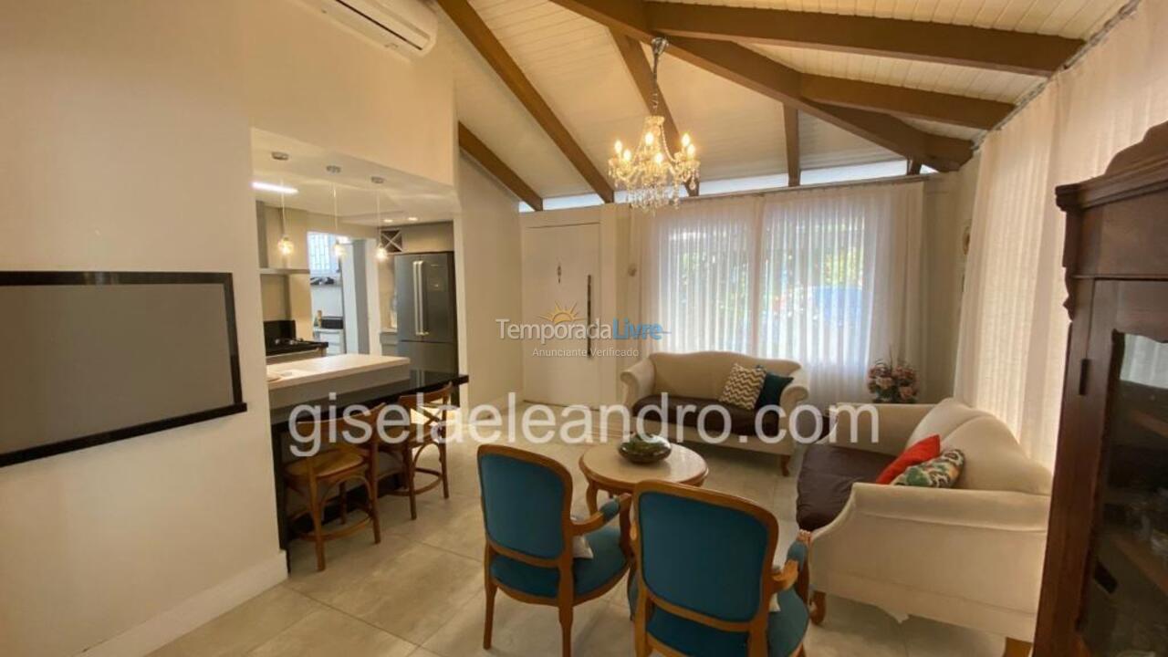 House for vacation rental in Florianopolis (Jurerê Internacional)