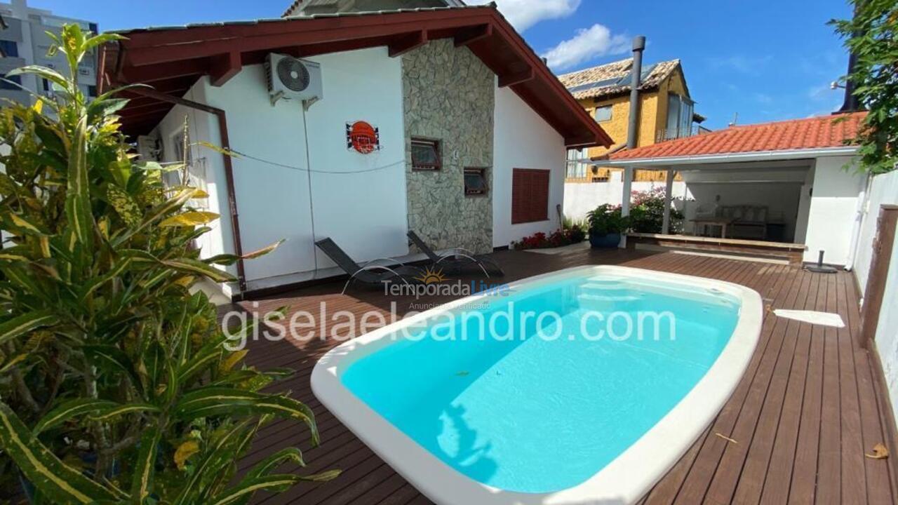 House for vacation rental in Florianopolis (Jurerê Internacional)