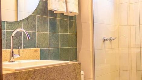 Banheiro com água quente