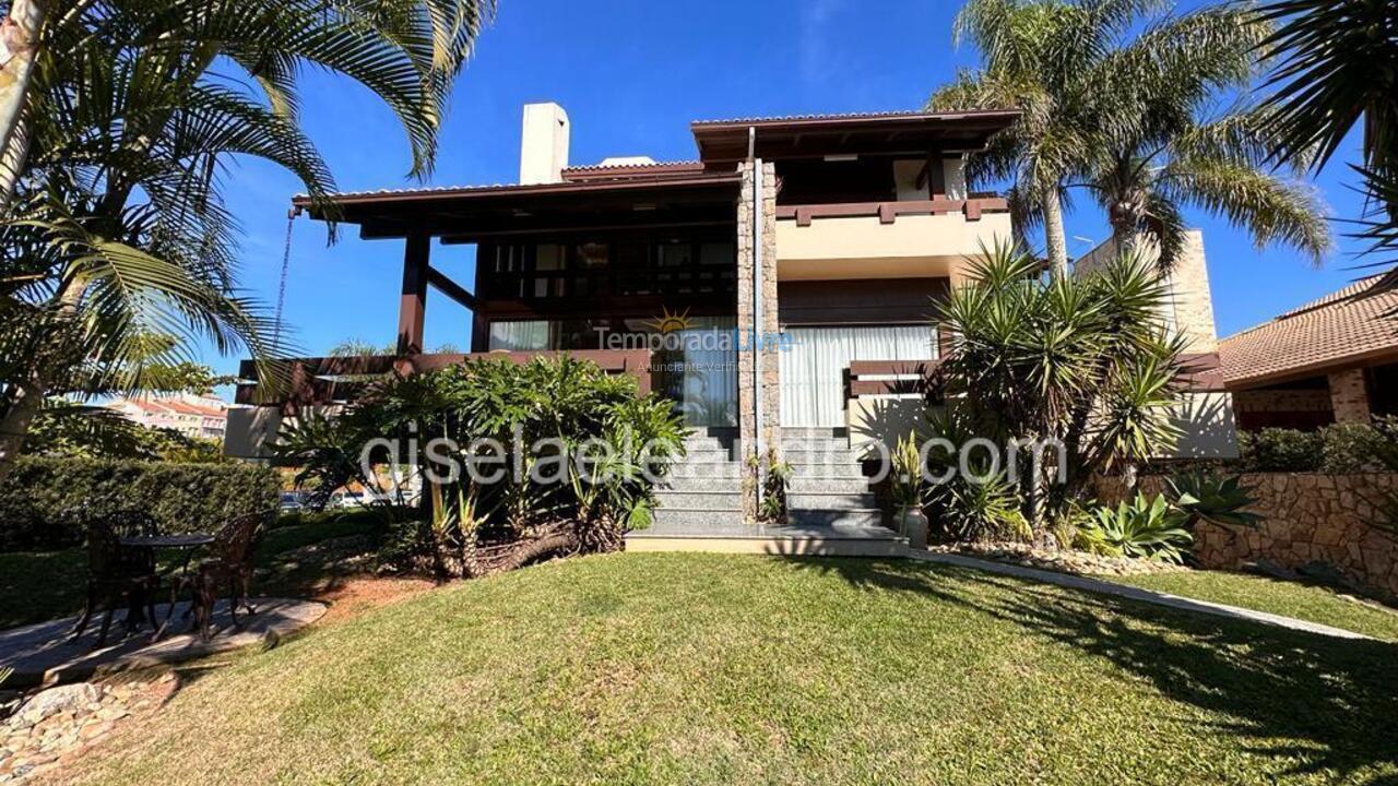 House for vacation rental in Florianopolis (Jurerê Internacional)