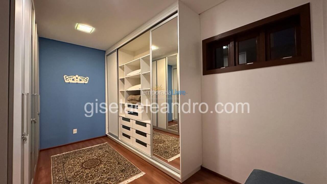 House for vacation rental in Florianopolis (Jurerê Internacional)